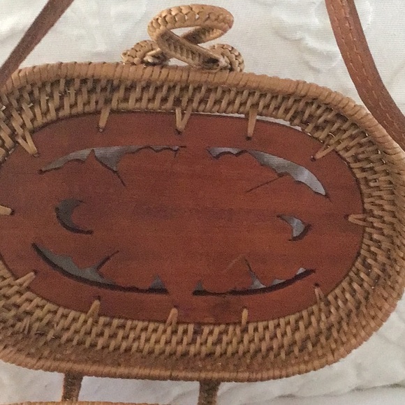 Handmade wicker bag from Bali. - Picture 2 of 3